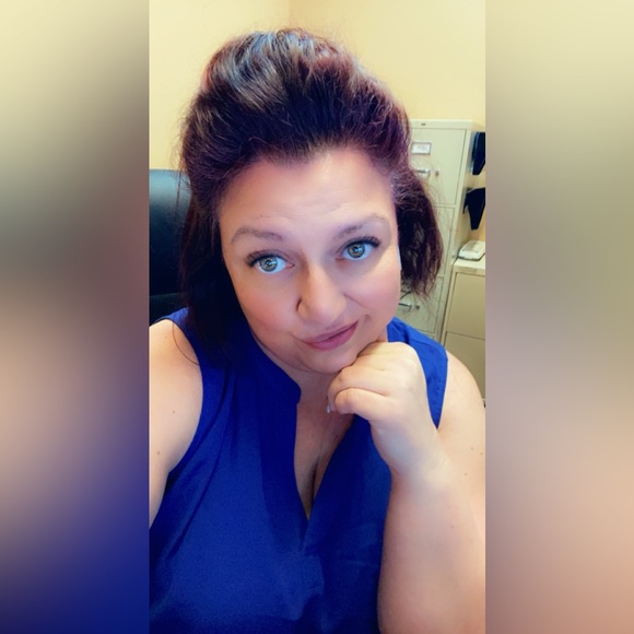 Meet your Posher, Jennifer - Picture 11 of 16